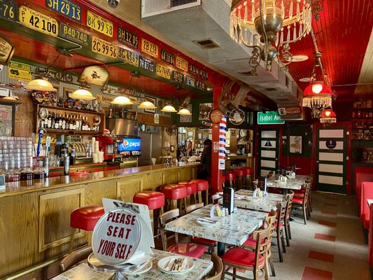 Gay Nineties Pizza Co by null