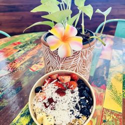 MAKANA MARKET + CAFE - Acai Bowl from 8.22.2024
