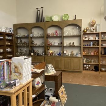 Sissy's Attic - More vases feb 2021 - Antiques Near Me - Marysville, California Sissy's Attic - More vases feb 2021 - Antiques Near Me - Marysville, California