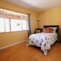 Hilltop Country Estate - Our rooms are comfortably sized and fully furnished.