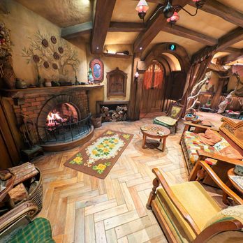 Hobbiton Movie Set - Walking Tours Near Me - Matamata, WKO
