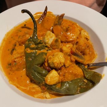 Tre Famiglia - Linguine Aurora SPICY - Italian Near Me - Haddonfield, New Jersey Tre Famiglia - Linguine Aurora SPICY - Italian Near Me - Haddonfield, New Jersey