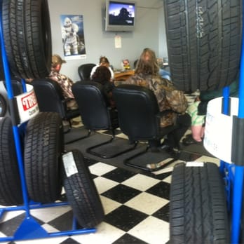 Tire Barn Warehouse 24 Photos 34 Reviews Tires 423 Sagamore Pkwy N Lafayette In Phone Number