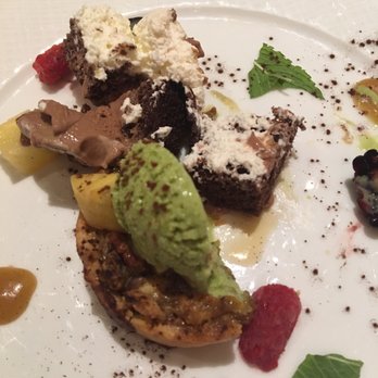 Oceanique - This is dessert I split with my friend. She gave me her chocolate and I had green tea ice cream with some deliocious tart. - French Near Me - Evanston, Illinois