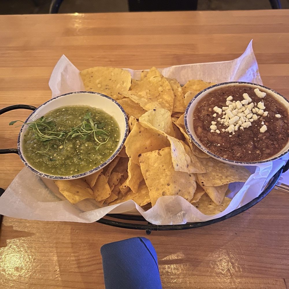 Barcocina - Chips and salsa - Mexican Near Me - Chicago, Illinois Barcocina - Chips and salsa - Mexican Near Me - Chicago, Illinois