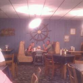 Big Daddy's  Restaurant - great decor, wonder if it has changed since the place was built? - Seafood Near Me - Kure Beach, North Carolina