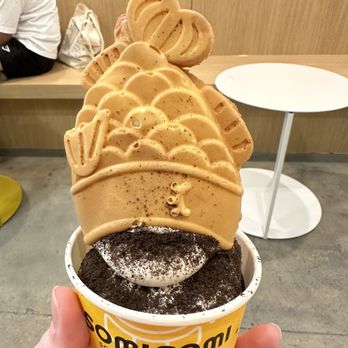 Somisomi - Milk tea with Oreos on top - Desserts Near Me - Carrollton, Texas Somisomi - Milk tea with Oreos on top - Desserts Near Me - Carrollton, Texas