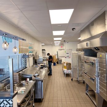 Pizza Patrón - Kitchen view - Chicken Wings Near Me - Edinburg, Texas Pizza Patrón - Kitchen view - Chicken Wings Near Me - Edinburg, Texas