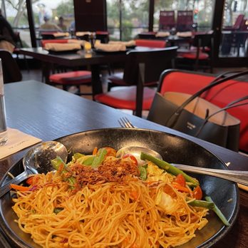 P.F. Chang's - GF Singapore Street Noodles - Chinese Near Me - Phoenix, Arizona P.F. Chang's - GF Singapore Street Noodles - Chinese Near Me - Phoenix, Arizona