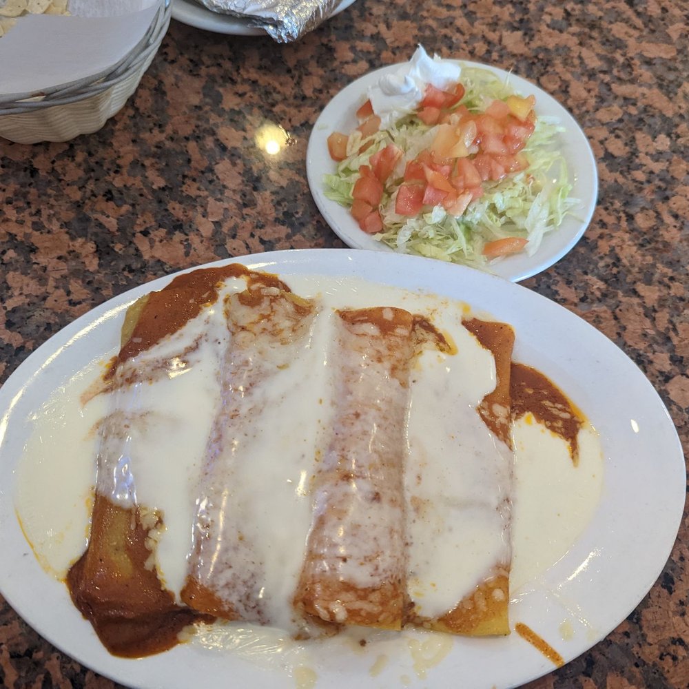 El Morelia - Four Enchiladas with beef, chicken, beans and cheese 11.95 - Mexican Near Me - Bremen, Georgia El Morelia - Four Enchiladas with beef, chicken, beans and cheese 11.95 - Mexican Near Me - Bremen, Georgia