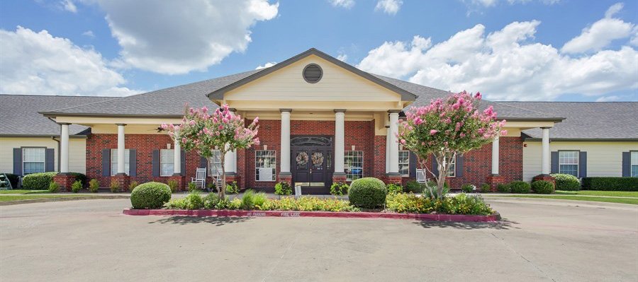 Cedar Crest Senior Living Community Directory CEDAR CREST SENIOR LIVING OF IRVING - Updated June 2025 - 10 Photos