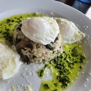 Emle's Restaurant - Roman breakfast - American Near Me - Northridge, California