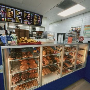 Simone's Donuts - Donuts Near Me - Long Beach, California