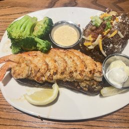 Grilled Shrimp on the Barbie (3 course meal- salad swapped for steamed broccoli)