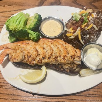 Outback Steakhouse - Grilled Shrimp on the Barbie (3 course meal- salad swapped for steamed broccoli) - Steakhouses Near Me - Dania Beach, Florida