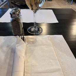 Nice glad of wine while I wait for my food Nice glad of wine while I wait for my food
