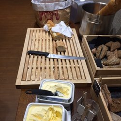 Cumulus Airport - Bread for everyone?