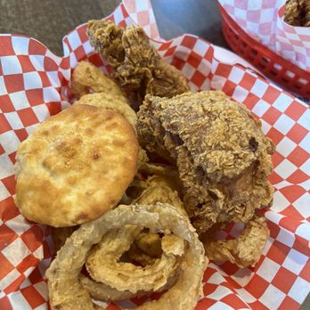 Highway Fried Chicken & Seafood - 2 piece 2pcs Fried Dark Meat Chicken Combo - American Near Me - Jefferson, Louisiana