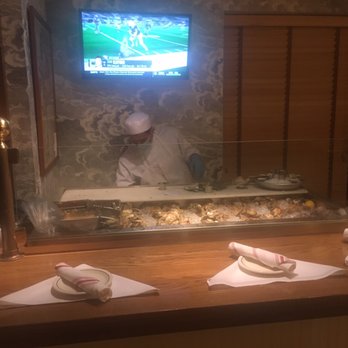 Hudson House - Oyster bar - American Near Me - Dallas, Texas