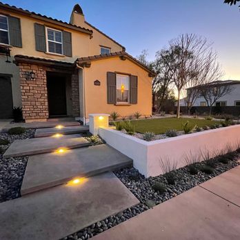 AM Landscape Construction - Front yard landscape remodel including topcast concrete steps, masonry retaining wall, artificial turf, low voltage lighting. - Landscaping Near Me - San Diego, California AM Landscape Construction - Front yard landscape remodel including topcast concrete steps, masonry retaining wall, artificial turf, low voltage lighting. - Landscaping Near Me - San Diego, California
