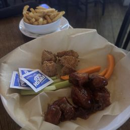 Boneless Wings Boneless Wings