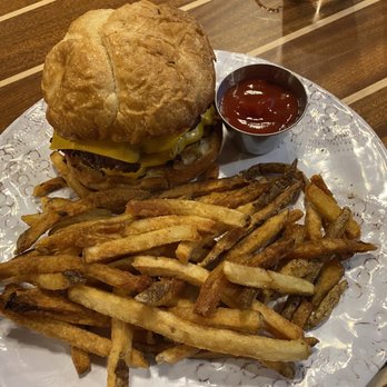 Main Deck - Smash burger - New American Near Me - Penn Yan, New York