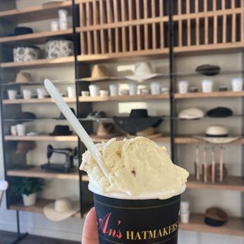 An's Hatmakers - Small - Suede (creme brûlé) + fedora (tiramisu) - Gelato Near Me - Del Mar, California