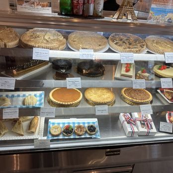 Maison Parisienne - Dee-lish turkey day pastry selection - French Near Me - Chicago, Illinois Maison Parisienne - Dee-lish turkey day pastry selection - French Near Me - Chicago, Illinois