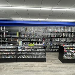 Clever Smoke Shop - Glass Pipe