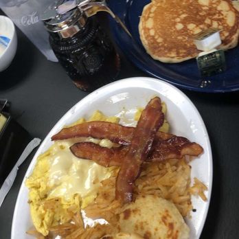 The Village Cafe - American Near Me - Pinehurst, North Carolina