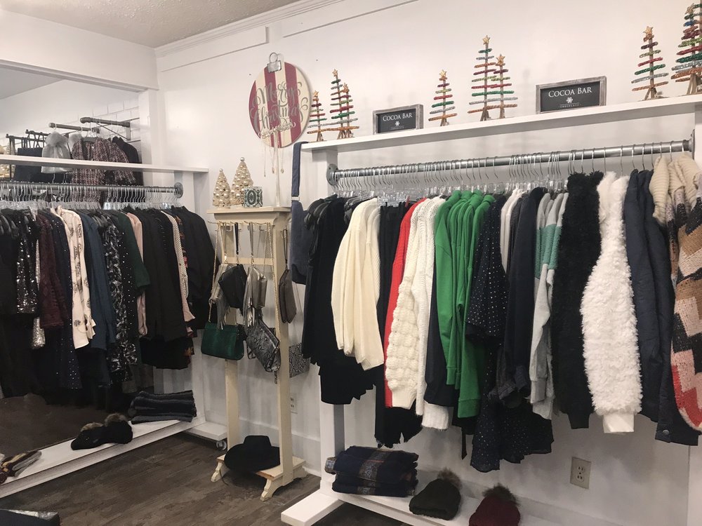 VINTAGE CHARM 54 Photos & 10 Reviews 130 S Main St, Zionsville