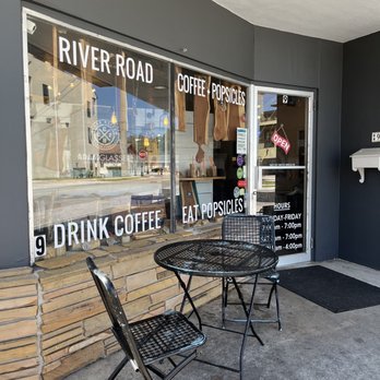 River Road Coffee and Popsicles - Outdoor seating - Coffee & Tea Near Me - Cocoa, Florida