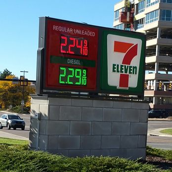 7-Eleven - Note to self: same price as at airport. Is it good or bad? - Gas Stations Near Me - Centennial, Colorado
