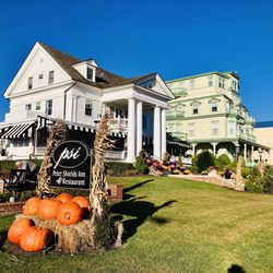 Peter Shields Inn & Restaurant - Peter Shields Inn -- storefront
