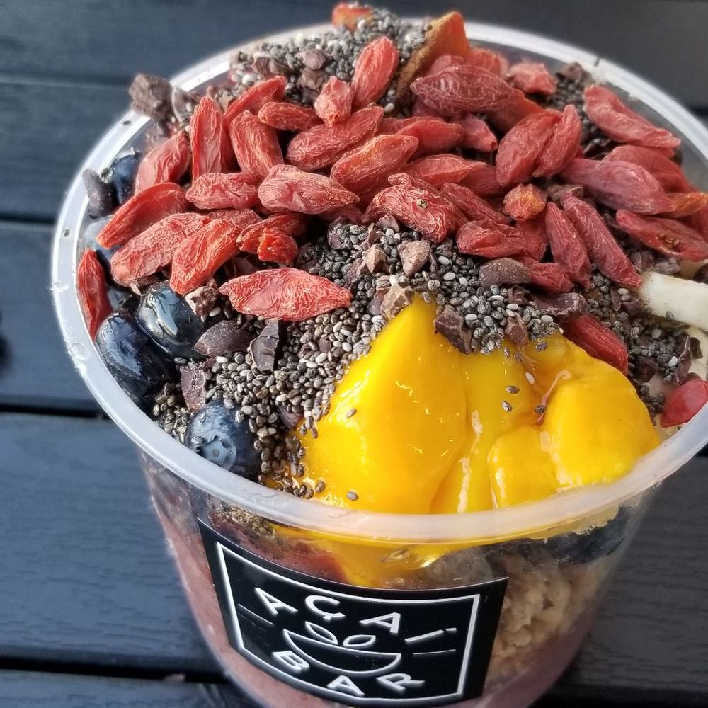 Acai bar  - Get the unlimited! It's delish. A good value at $12.50+tax - Acai Bowls Near Me - Pasadena, California
