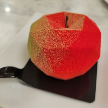 Jonquils Cafe & Bakery - Geometric Apple - Cafes Near Me - Boston, Massachusetts Jonquils Cafe & Bakery - Geometric Apple - Cafes Near Me - Boston, Massachusetts