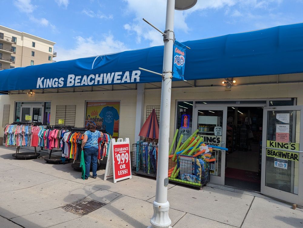 King's Beachwear Image