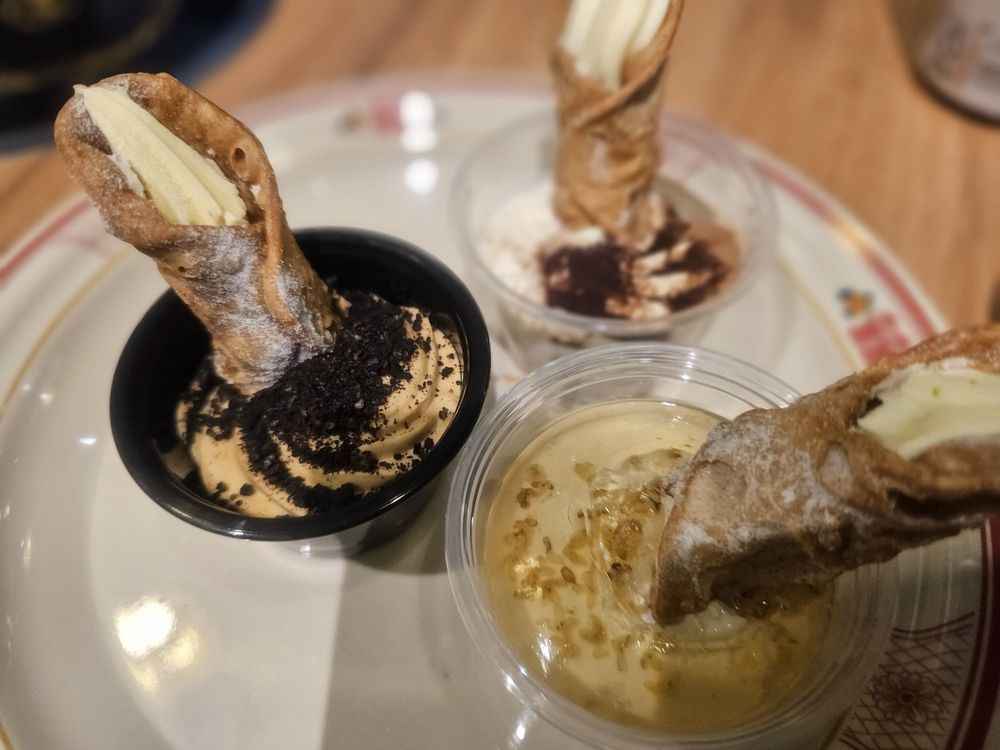 Easy Joy Dim Sum & AYCE Hot Pot