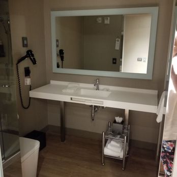AC Hotel Jackson Ridgeland - Bath - Hotels Near Me - Ridgeland, Mississippi