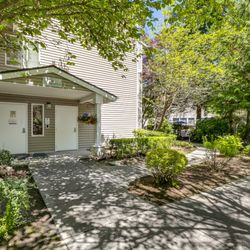 The Gardens at Marysville - The Gardens at Marysville | Building entrance from courtyard