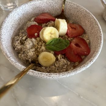 Ivy Café - Overnight oats - Coffee & Tea Near Me - Clayton, Missouri Ivy Café - Overnight oats - Coffee & Tea Near Me - Clayton, Missouri