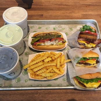 Shake Shack Buckhead - Burgers Near Me - Atlanta, Georgia Shake Shack Buckhead - Burgers Near Me - Atlanta, Georgia