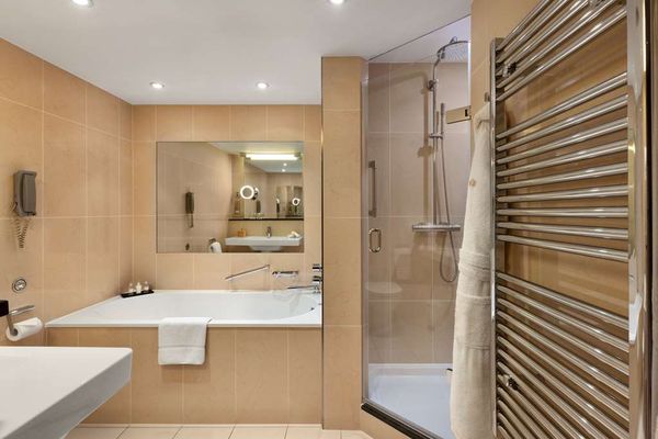 Royal Garden Hotel by null