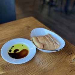 Fresco Grill - Fresh hot delicious bread with dip sauce