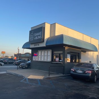 Shake 'N Buns - The spot!! - Fast Food Near Me - Bakersfield, California