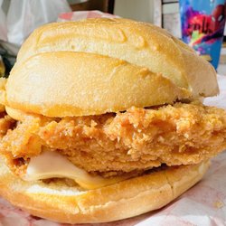 Mad Maxs Grillz - Chicken Sandwich