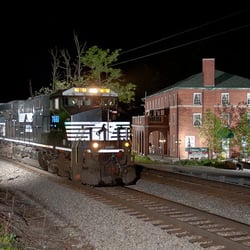 Elkhorn Inn & Theater - The Elkhorn Inn & the NS "Pocahontas" railroad!