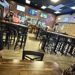 Jay's Smokin BBQ - Bar & Dining