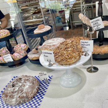 DG Doughnuts - Bakery assortments - Bakeries Near Me - Ocoee, Florida DG Doughnuts - Bakery assortments - Bakeries Near Me - Ocoee, Florida