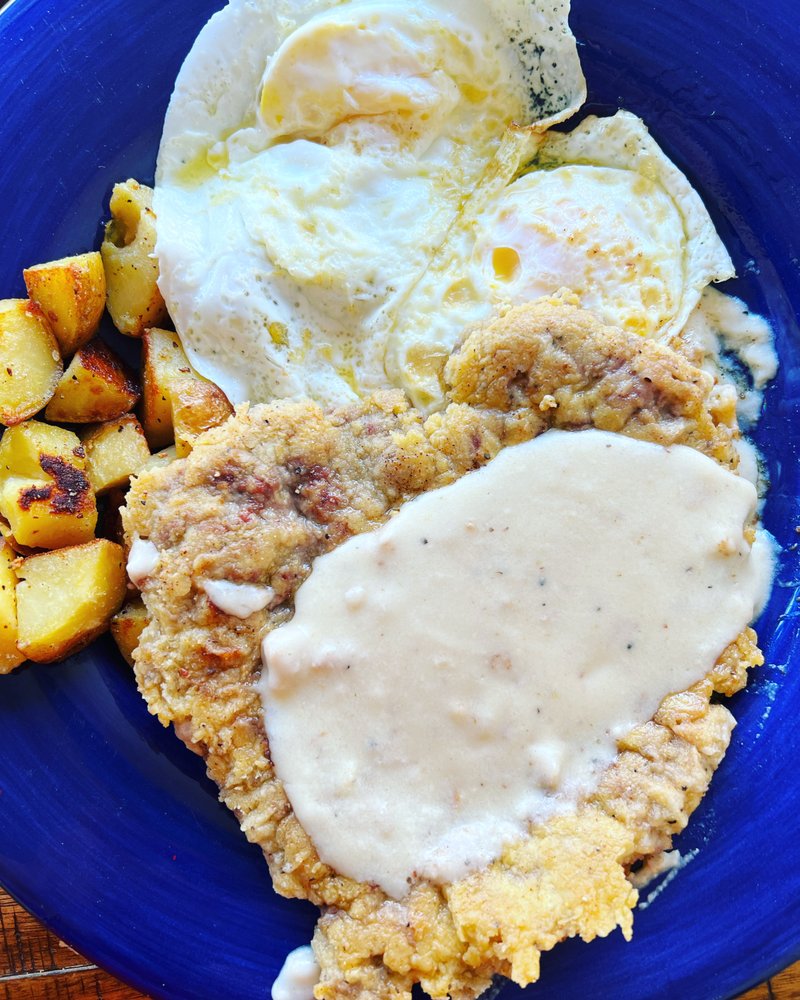 PACKED PLATES Updated October 2024 16 Photos 420 Center St, Taft